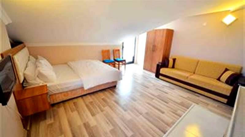 Asil Apart Hotel Burhaniye Exterior photo